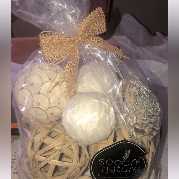 Wick Decorative Balls Spheres NWT - Picture 2 of 4